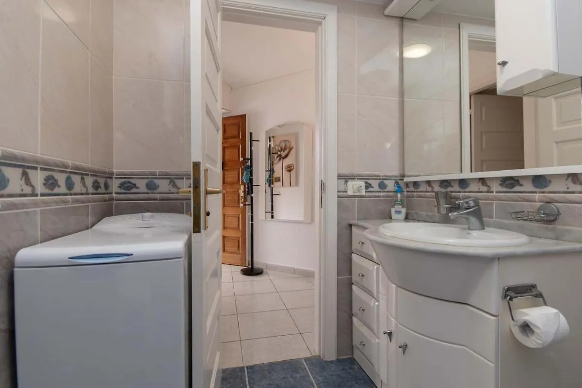 San Marino 1 Apartment Los Cristianos  0*, Los Cristianos (Tenerife)